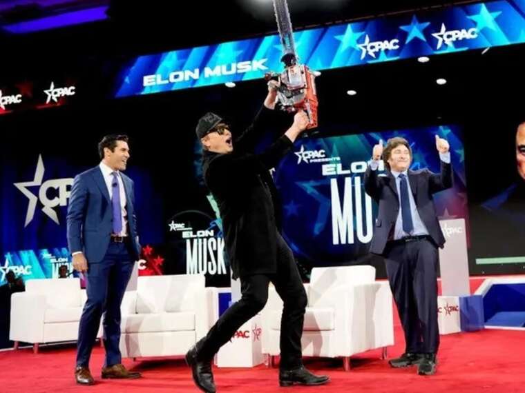 Президент Аргентини Мілей подарував Маску бензопилу, зробивши цікавий натяк