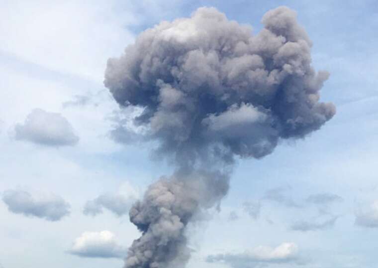 Окупанти завдали удару КАБом по Золочеву на Харківщині: 4 постраждалих