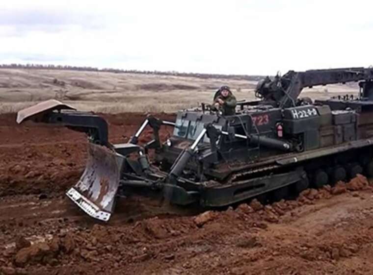 The AFU destroyed for the first time a Russian BAT-2 path-layer, - OSTG "Khortytsia"