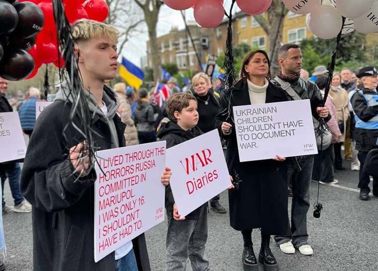 У Лондоні пройшла акція на підтримку України до роковин повномасштабного вторгнення РФ