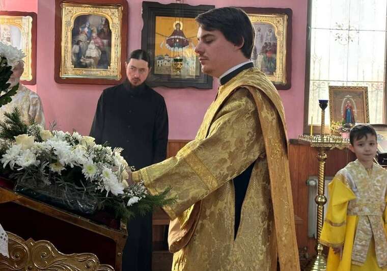 У Києві мобілізували священнослужителя УПЦ: повідомляють, що його везуть до навчального центру "Десна"