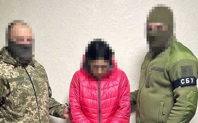 СБУ затримала 2-х російських агенток: корегували авіаудари по оборонцях Донеччини