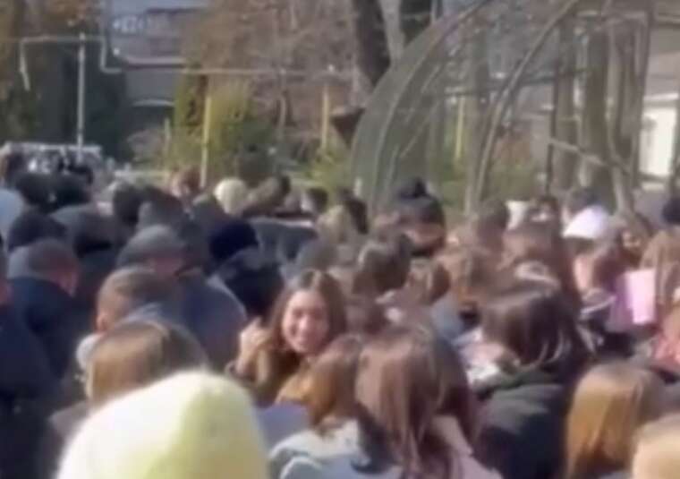 Студенти Одеської юракадемії протестують проти об’єднання з університетом Мечникова