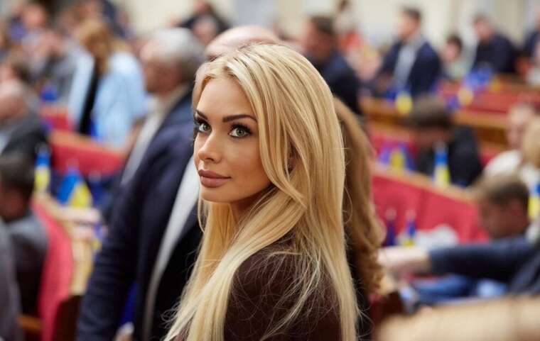 Рада припинила повноваження нардепки Кормишкіної