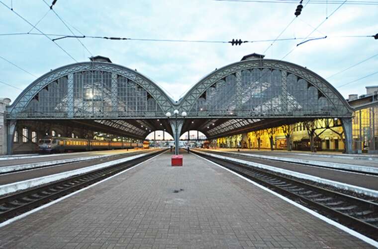 A train caught fire at the Lviv railway station