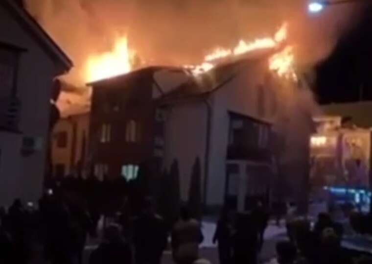 Russians struck a multi-story building in Zaporizhzhya: a fire started