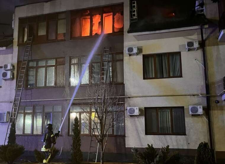 У Запоріжжі завершено ліквідацію наслідків російського обстрілу: постраждала жінка, двоє врятованих