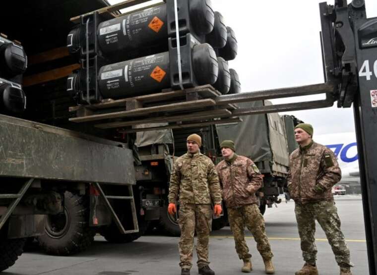 The Trump administration has suspended funding for new arms supplies to Ukraine