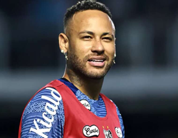 Неймар хочет вернуться в "Барселону": в клубе назвали условие