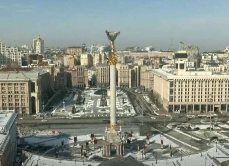 Reuters снова установило камеру и ведет стрим с майдана Независимости