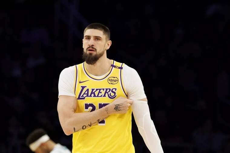 Баскетболіст із НБА Олексій Лень закликав зупинити Путіна