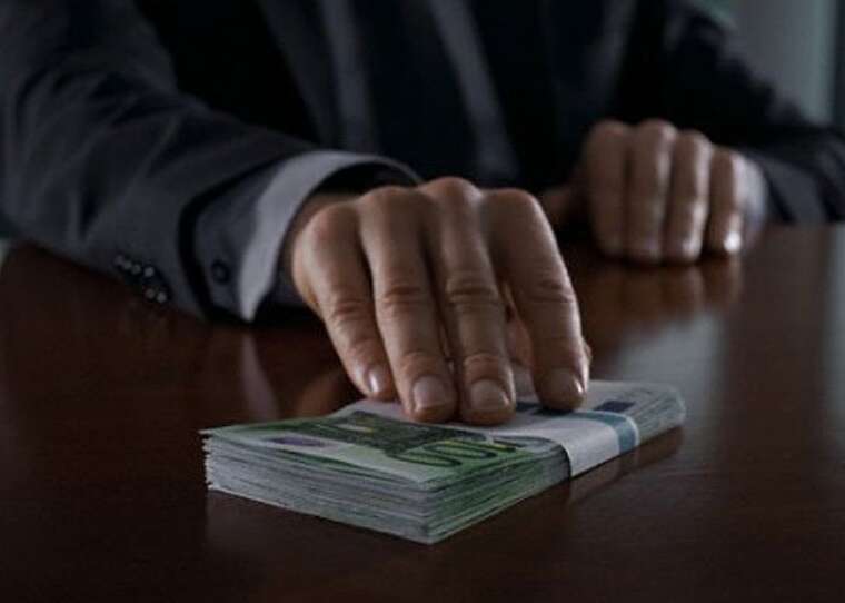 Deputy Head of the Rivne Regional Council is accused of bribery amounting to half a million hryvnias