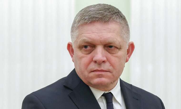 Фіцо заявив, що половина відданих Україні грошей вкрадена