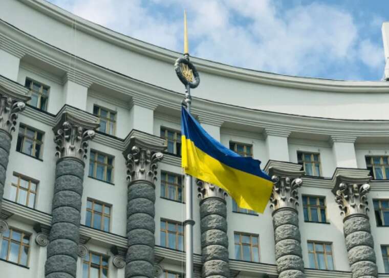 Кабмін розширив список призовників, які можуть виїхати за кордон