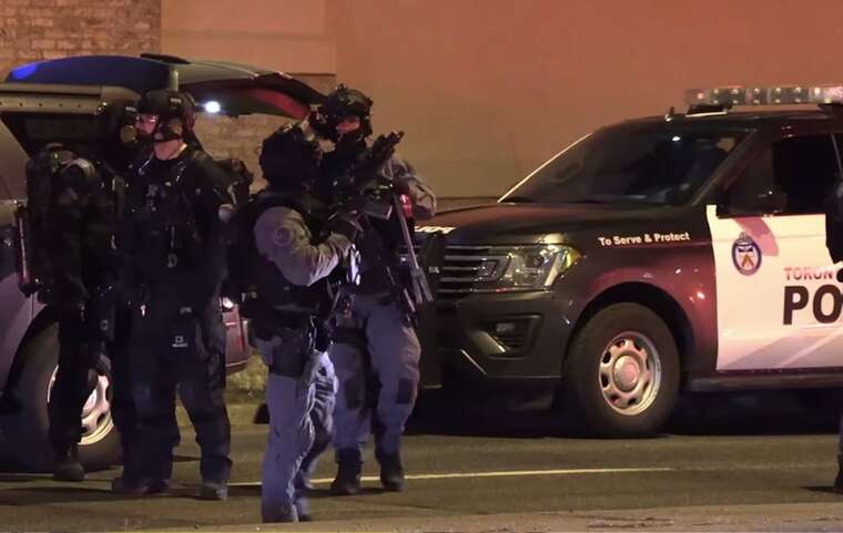 В Канаде произошла массовая стрельба: пострадали 12 человек