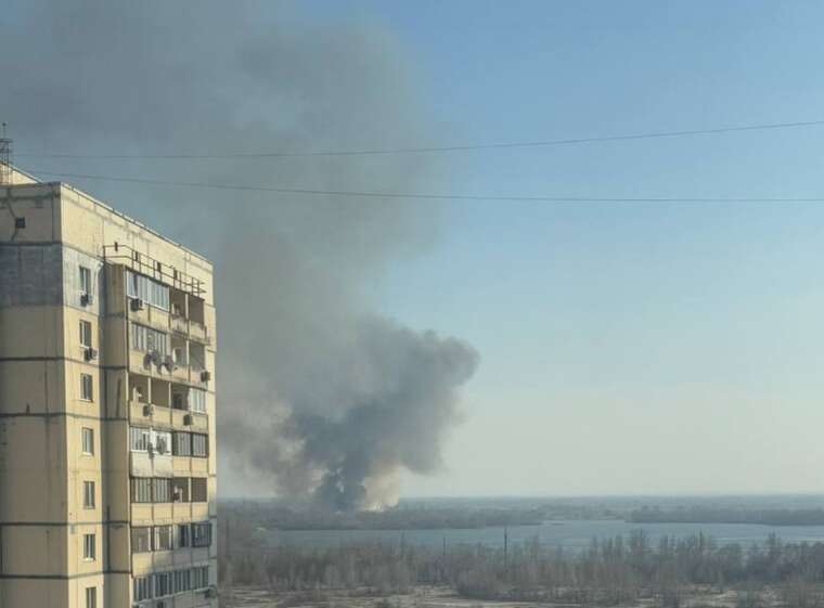 In Kyiv, there was a fire at the "Osokorky Meadows"