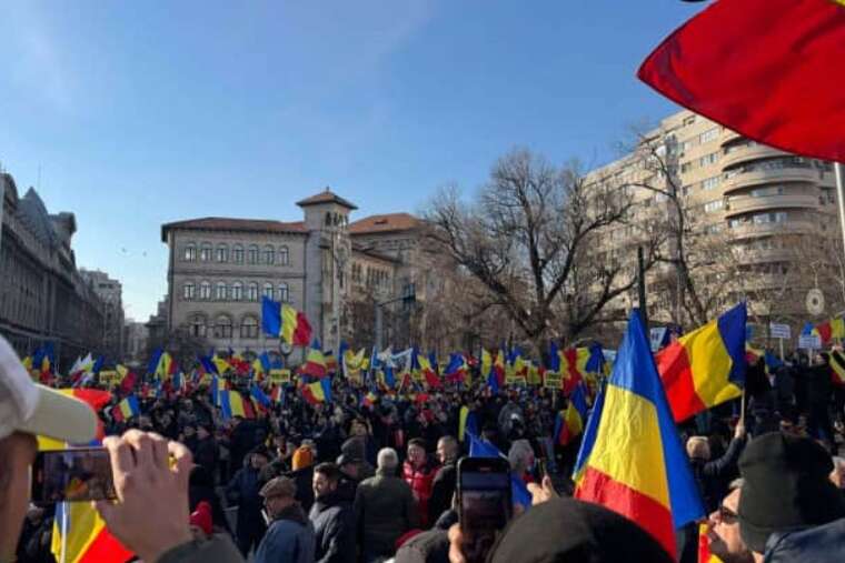 В Румынии вспыхнули протесты после недопуска оппозиционного кандидата на выборы