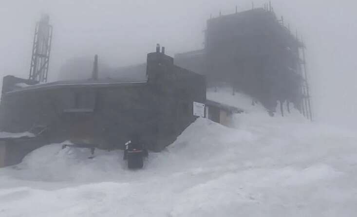 У Карпатах вирує шторм: туристів просять утриматися від походів