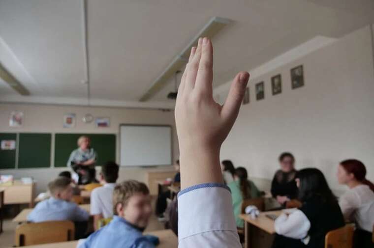 In the Dnipropetrovsk region, a student got into a fight with a teacher
