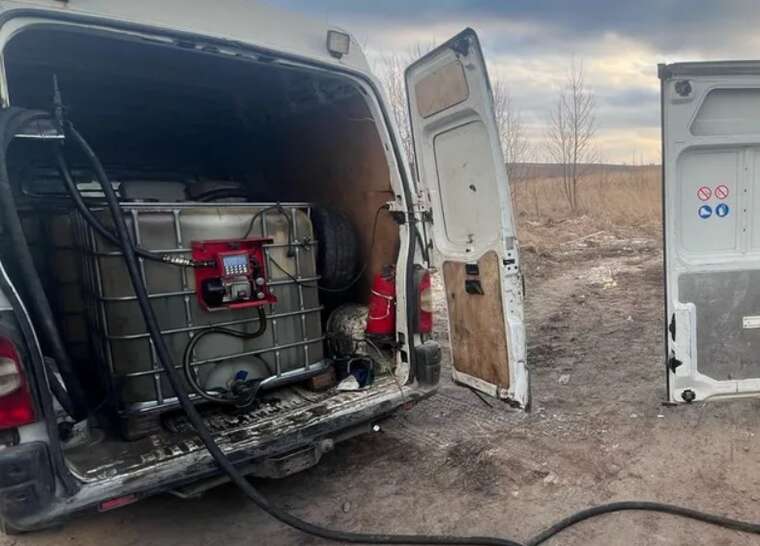 In the Volyn region, underground diesel fuel traders and a gas station without a license were uncovered