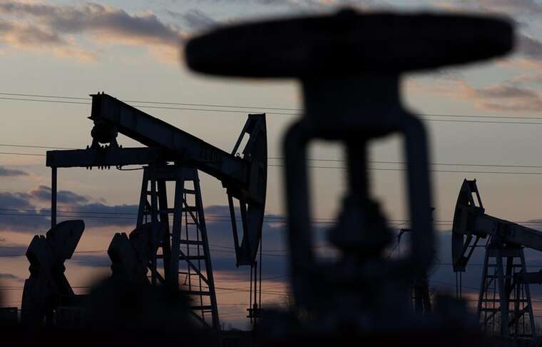 Для обходу санкцій Росія почала продавати нафту Індії та Китаю за криптовалюту