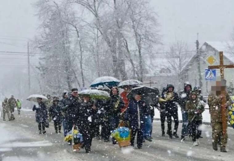 У Калуші провели в останню путь Героя Миколу Стрільчука