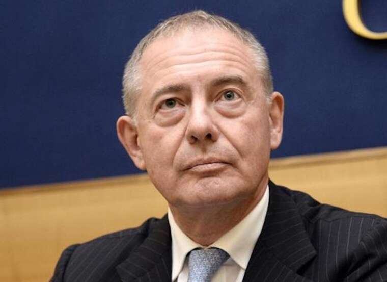 Італія розробляє промисловий план, що інтегрує автомобільну, оборонну та аерокосмічну індустрії