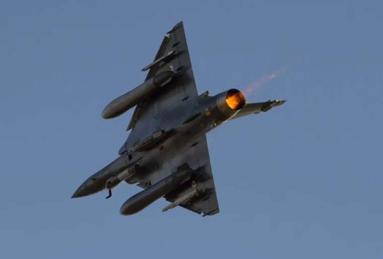 Украина может получить больше французских истребителей Mirage-2000 от третьих стран, — Макрон