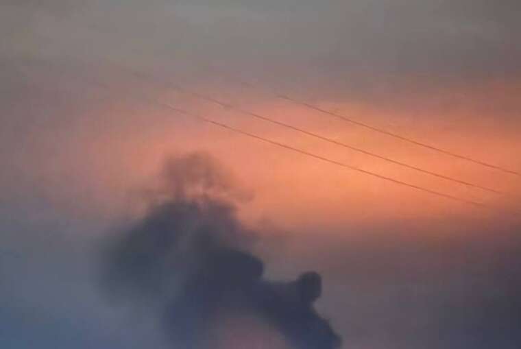 У Дніпрі після атаки "шахедів" виникла пожежа