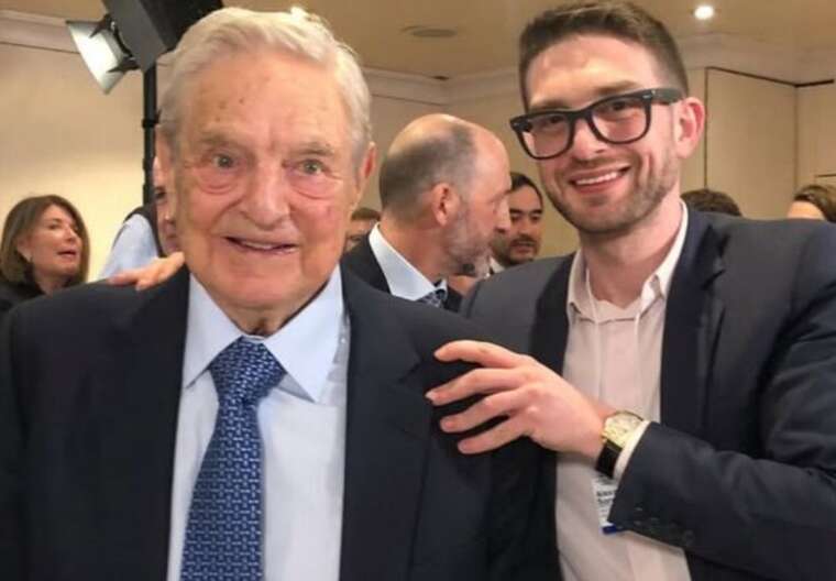 Фінансова розвідка Індії провела обшуки в офісі фонду Сороса в Бангалорі