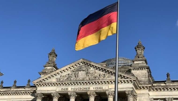 Бундестаг Німеччини схвалив багатомільярдний фінансовий пакет