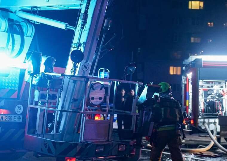 У Києві за один вечір пожежі призвели до загибелі двох людей