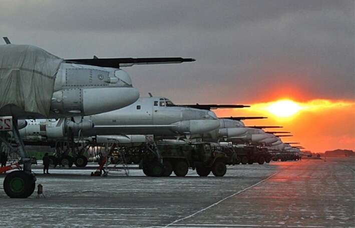 Удар по аеродрому "Енгельс": Росіяни повідомили про загибель двох членів екіпажу Ту-95