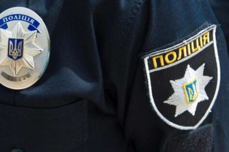 У будівлі поліції на Одещині стався вибух: загинула жінка, є постраждалі