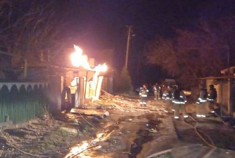 Нічна атака на Запоріжжя: внаслідок удару постраждала жінка, є руйнування