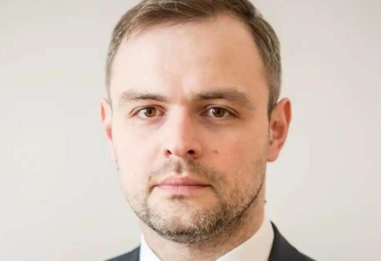 Deputy Minister of National Unity Oleksiy Lukashuk, together with his son, received aid "eSupport"