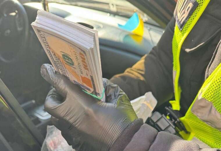 У Києві ліквідували угруповання, яке допомагало чоловікам призовного віку незаконно перетинати кордон