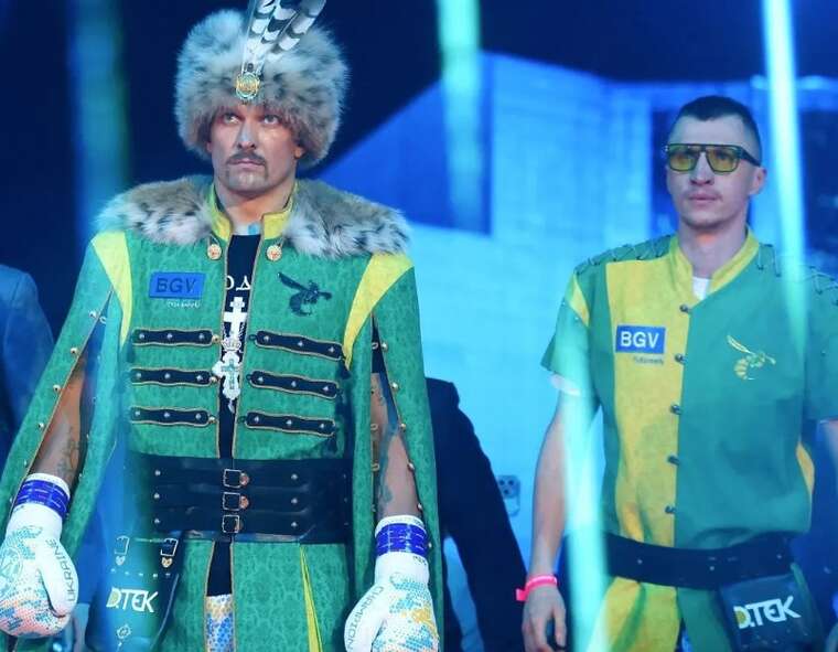 У команді Усика назвали нового суперника для найдивовижнішого поєдинку в кар’єрі українця