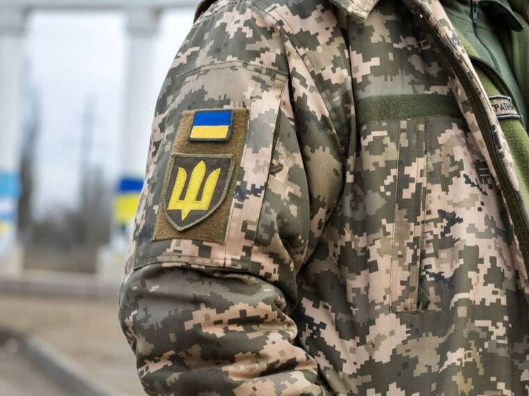 В Хмельницькій області перехожі допомогли чоловікові втекти від мобілізації