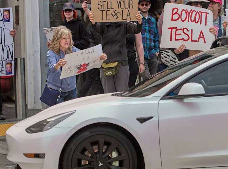 У США тривають масові протести проти Tesla Ілона Маска