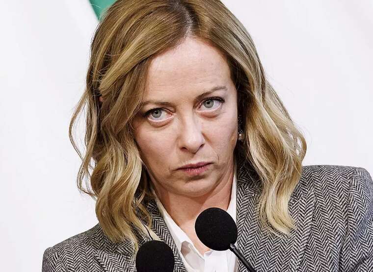     5       ,  Bloomberg