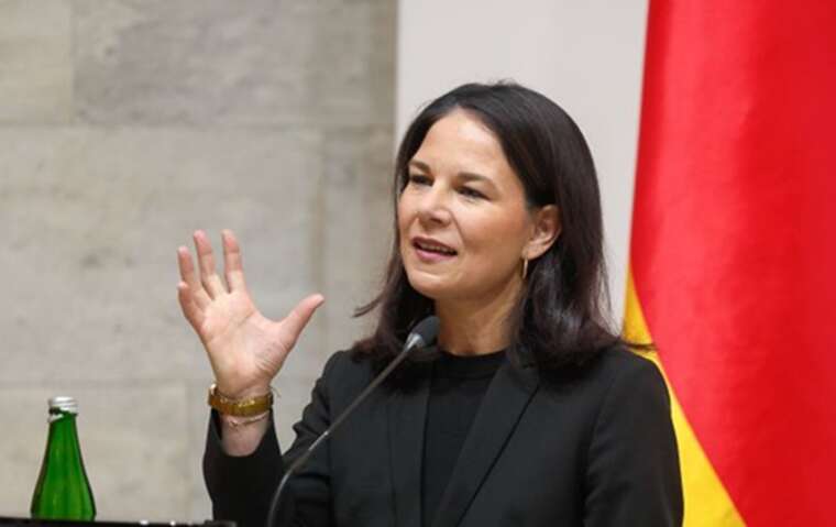 Бербок: Угода про надра між Україною та США повинна відповідати законам ЄС