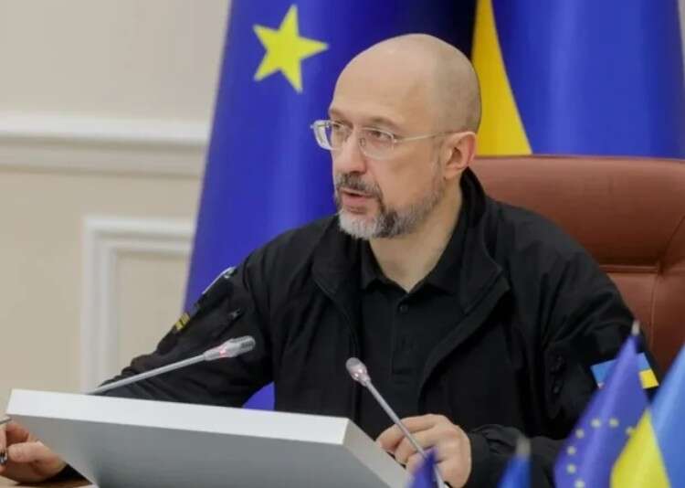 Денис Шмыгаль задекларировал 1,16 миллиона гривен доходов, его жена — 8,5 миллиона