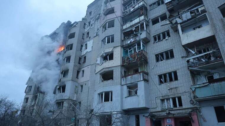 ЗС РФ завдали удару КАБом по Куп’янську: влучили в багатоповерхівку