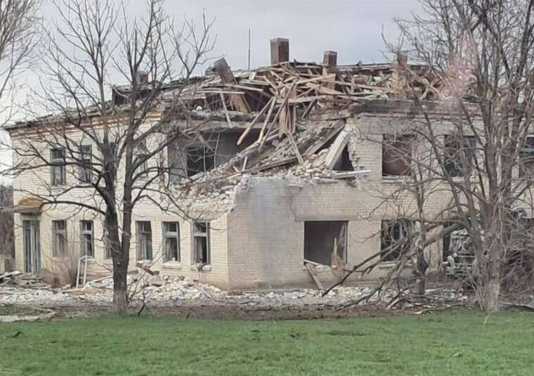 Airstrike on Synelnykove: three people reported injured