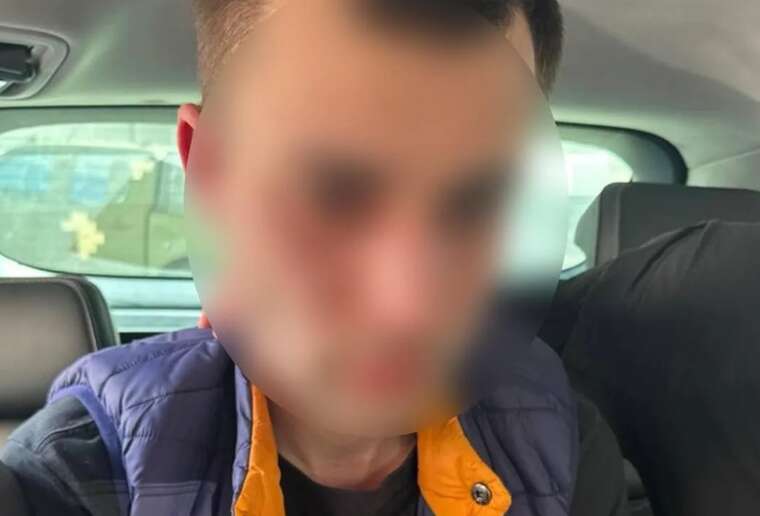 У Києві затримали чоловіка за підпал Mercedes на паркінгу елітного ЖК на Печерську