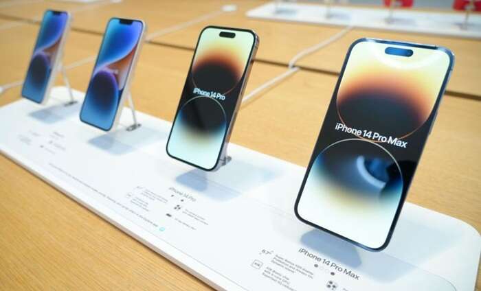 Bloomberg: У США масово скуповують iPhone