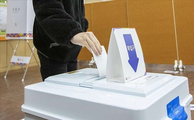 Reuters: У Південній Кореї проведуть вибори президента в червні