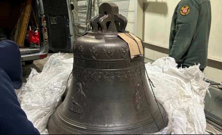 Хотіли перевезти з РФ до Молдови: Литовські митники конфіскували церковний дзвін Петра Могили