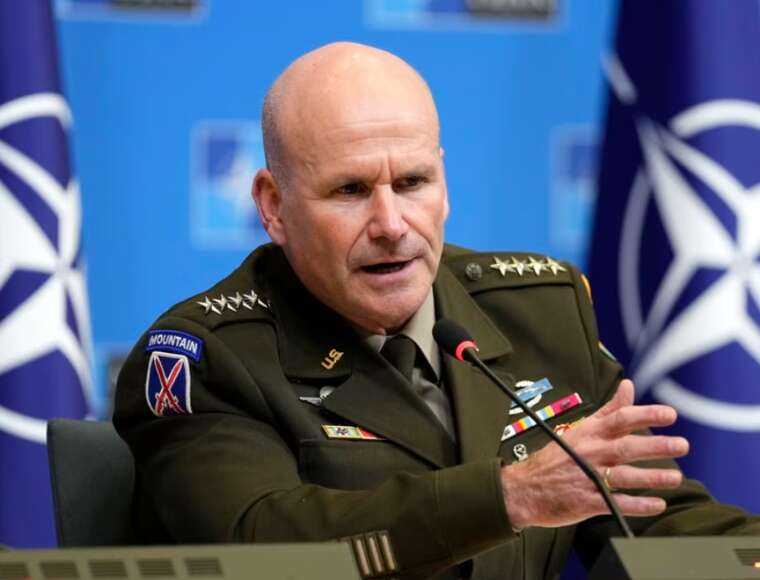 Командувач силами США в Європі проти скорочення американського угруповання в Румунії та Польщі